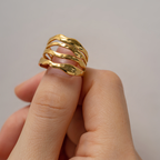 Dolly Ripple Ring