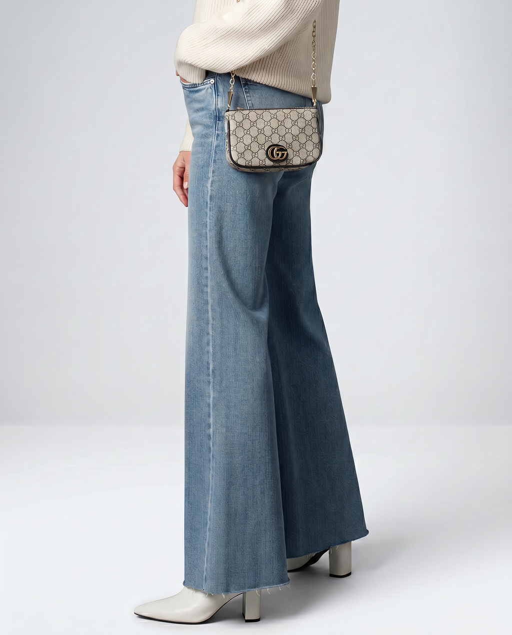 Alana flare jeans met gewassen afwerking voor vrouwen 3