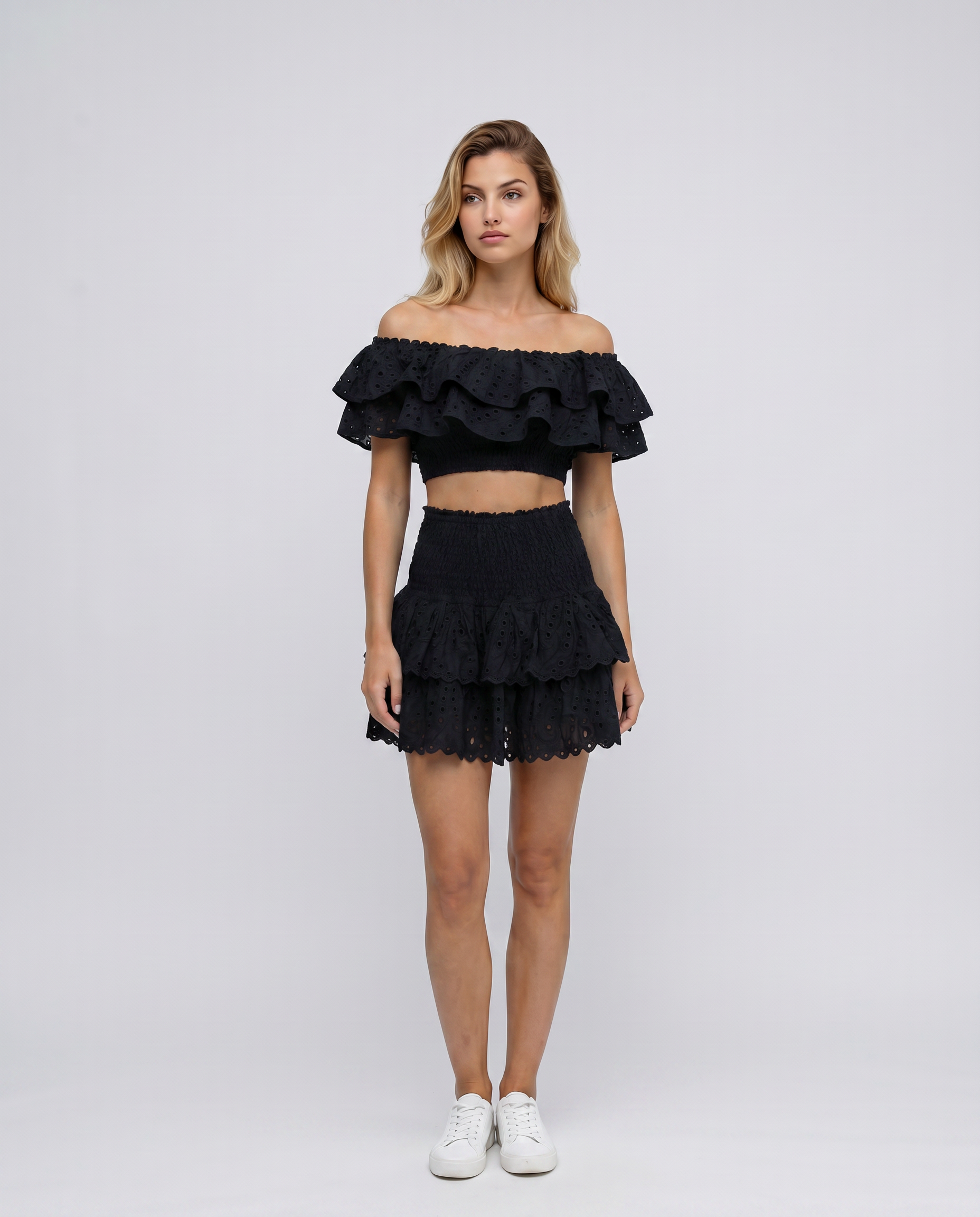 Annie twee-delige ruffle set met mini rok in Blau, perfect voor de zomer. 10