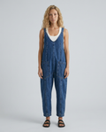 Colleen denim jumpsuit met praktische zakken en verstelbare schouderbanden.