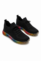 Comfort Stretch Neon Flow Trainers in zwart met neon details. 3