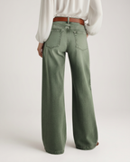 Comfortabele wijde jeans met hoge taille in groen denim. 2