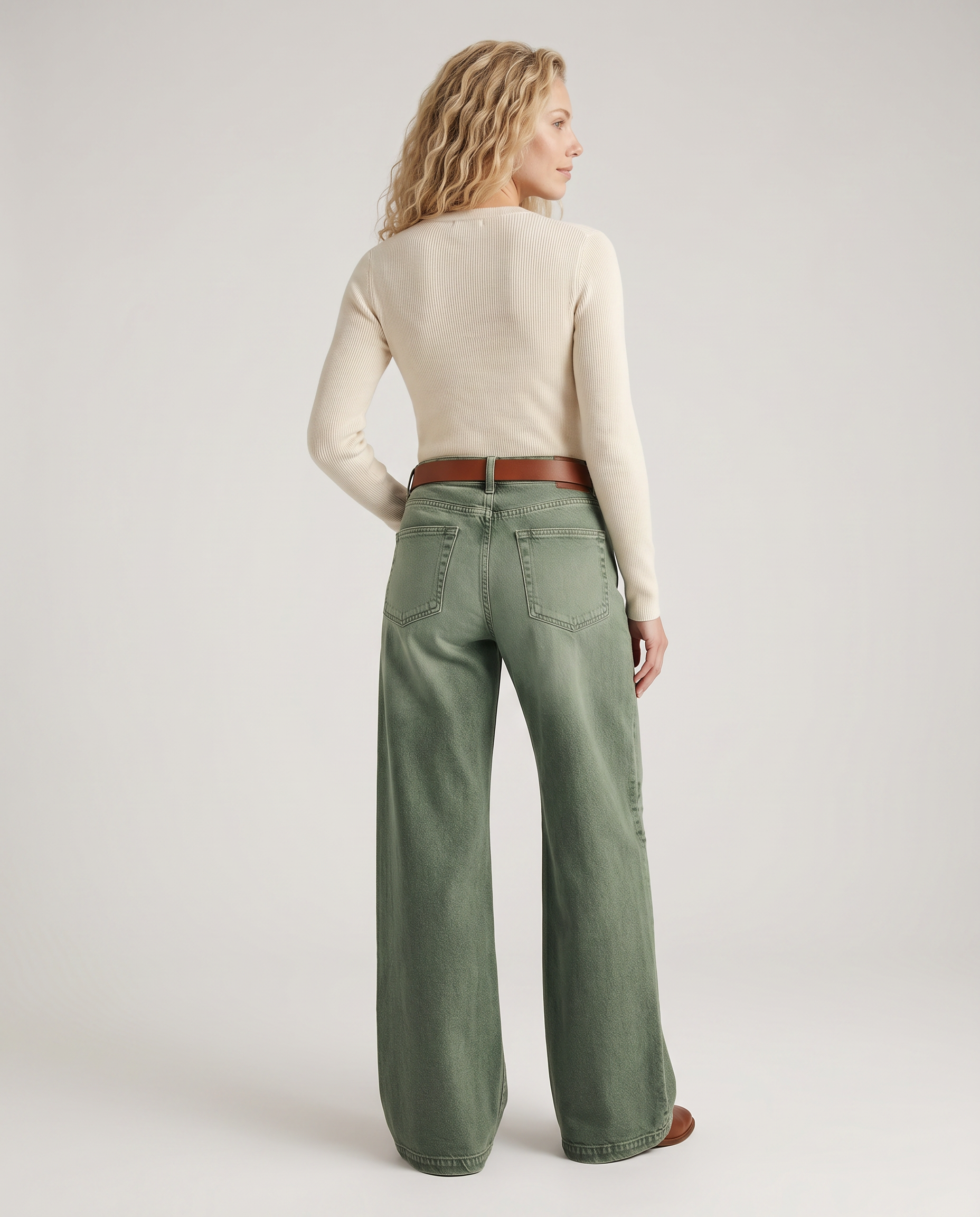 Comfortabele wijde jeans met hoge taille in groen denim. 5