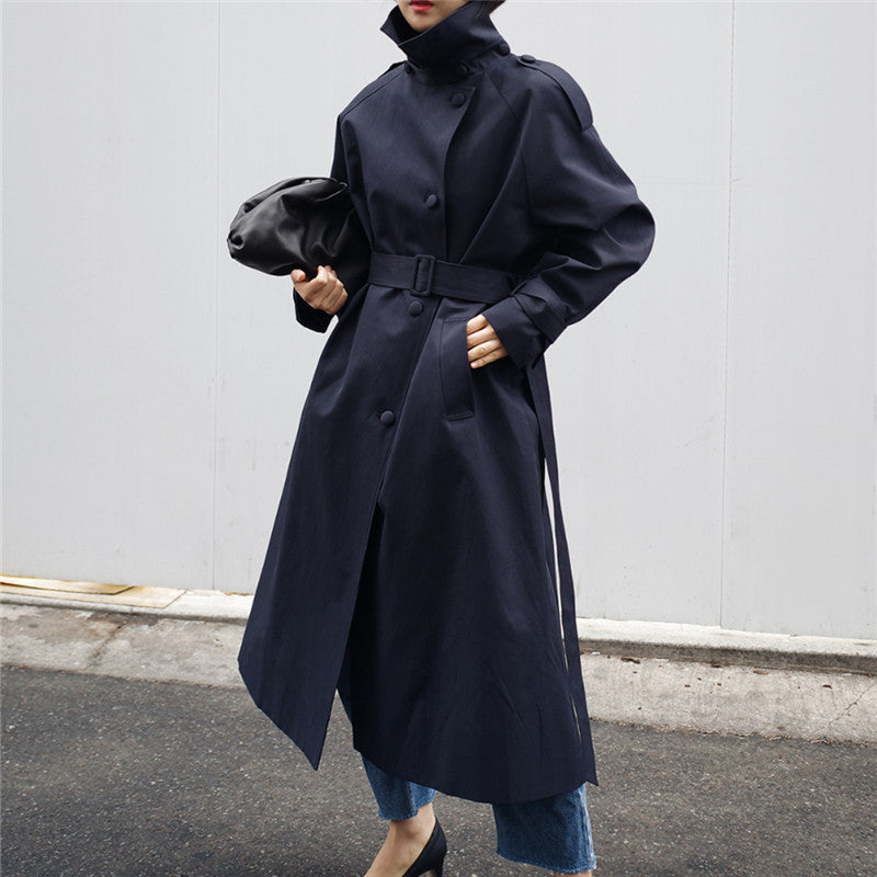 Stijlvolle dames lange trenchcoat met tailleband en hoge kraag 5