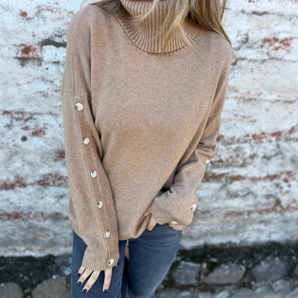 Elegante dames rollkragenpullover met knoopdetails, perfect voor elke gelegenheid. 5
