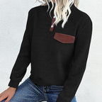 Elegante dames rollkragenpullover met knopfdetails in blauw. 3