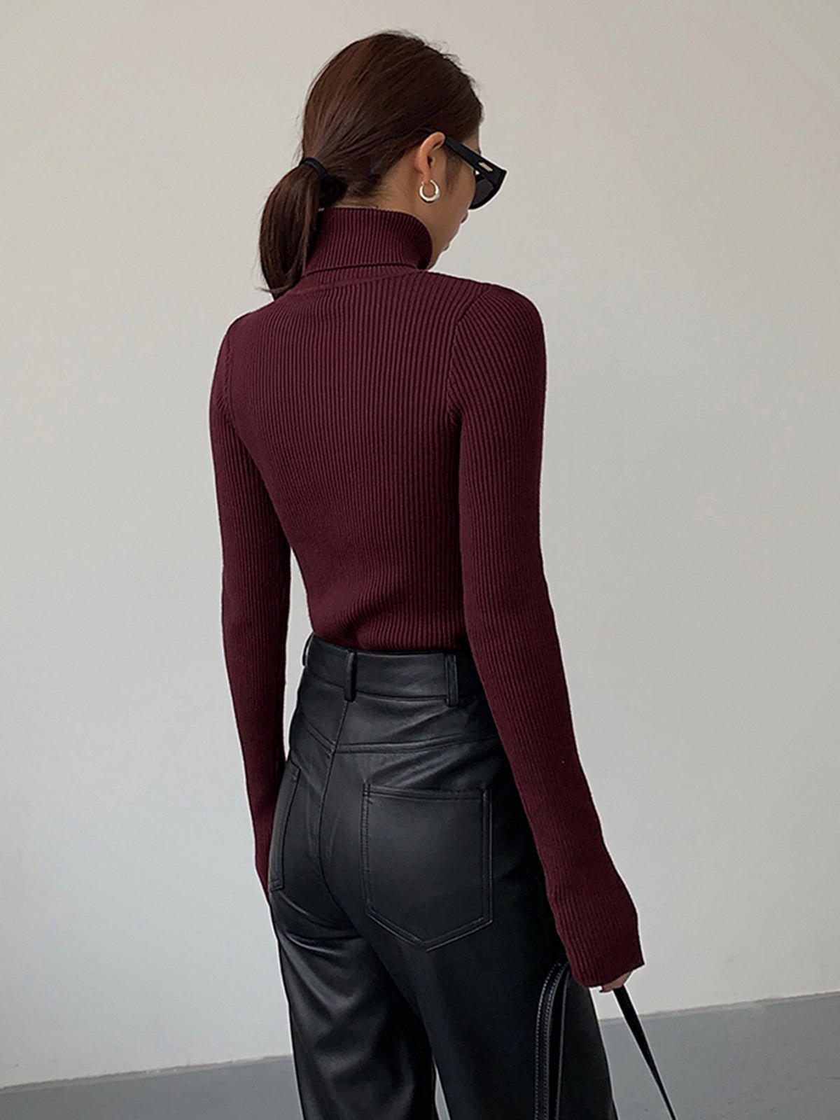 Dames rollkragenpullover uit lichtgewicht Rippstrick met elegant ontwerp 4