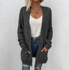 Dames strick-cardigan met grote comfortabele zakken in verschillende kleuren.