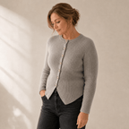 Elegante dames strickjacke in grijs met knopen, gemaakt van zachte grobstrick. 2