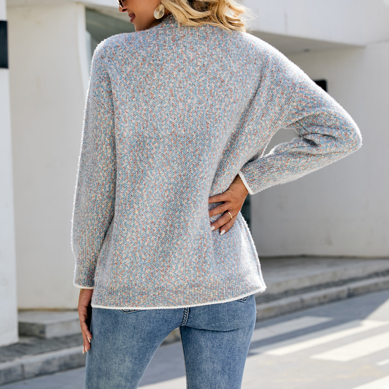Dames strickjacke met grote comfortabele zakken in lichte grijstint 4