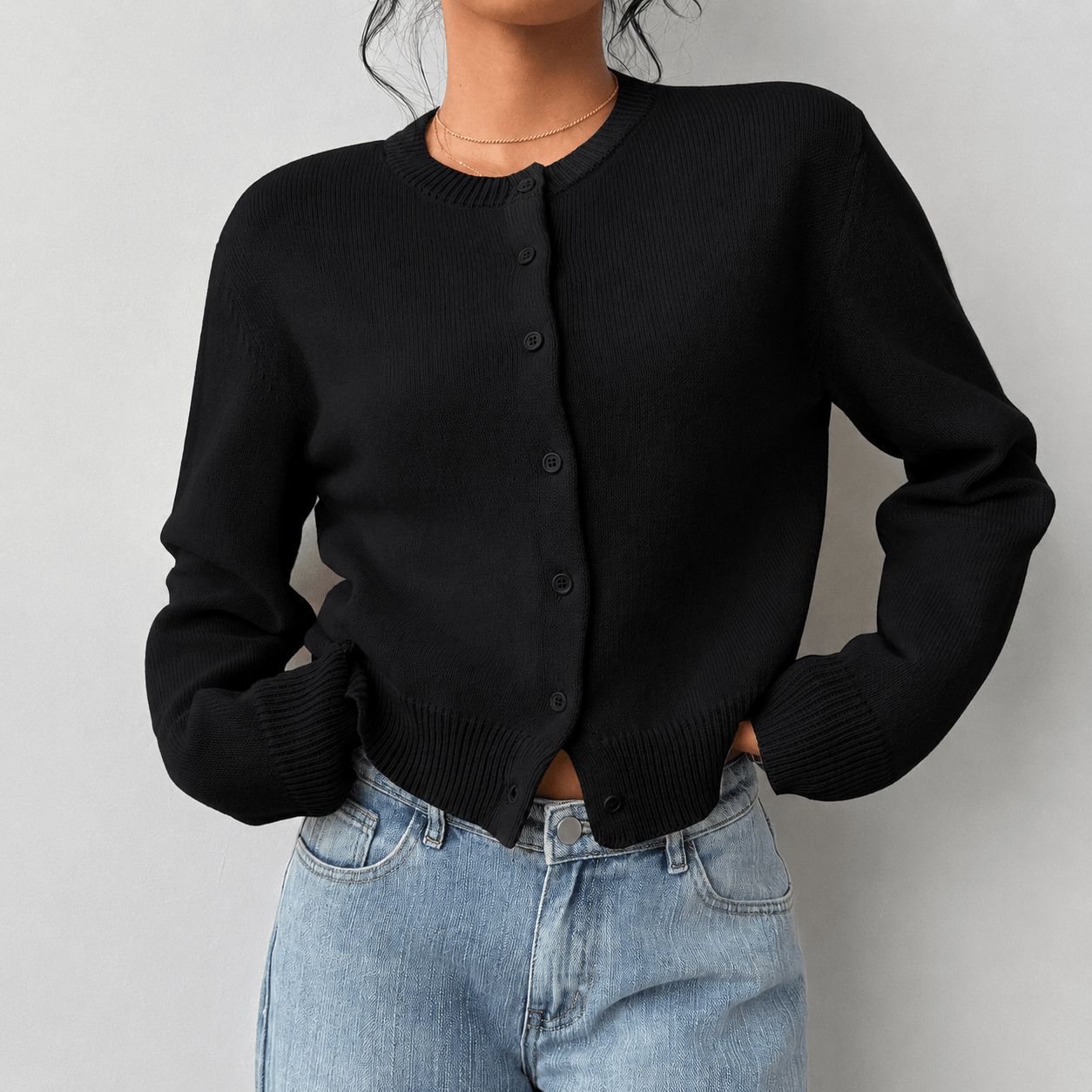 Comfortabele dames strickjacke met knopen in verschillende kleuren. 2