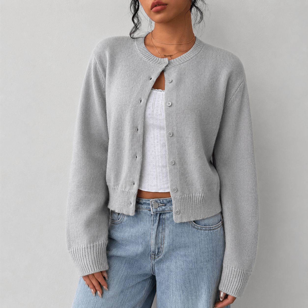 Comfortabele dames strickjacke met knopen in verschillende kleuren. 3