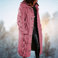 Elegante dames strickjacke met zacht materiaal en grof zopfpatroon.