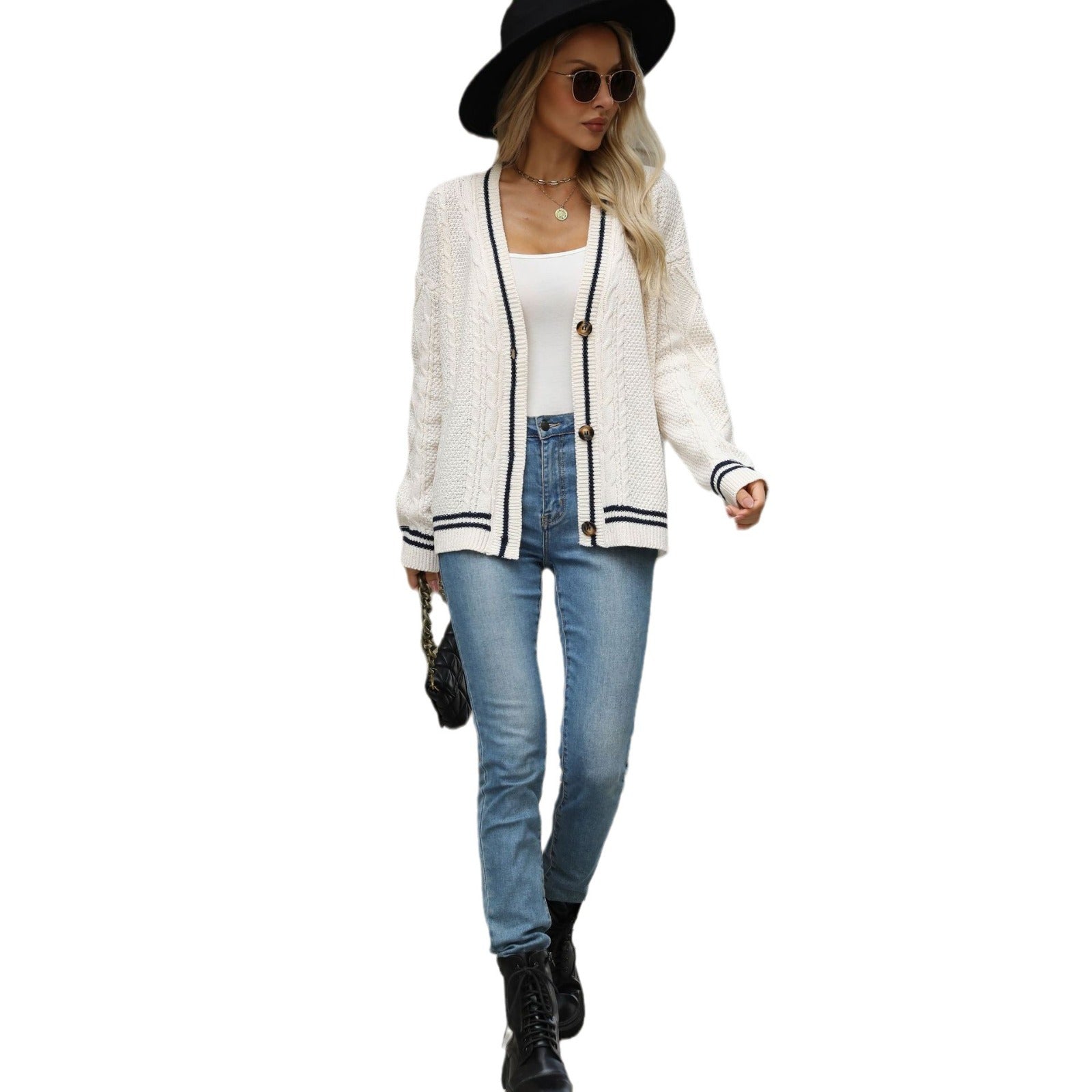 Dames strickjacke met zopfdesign en contraststrepen. 5