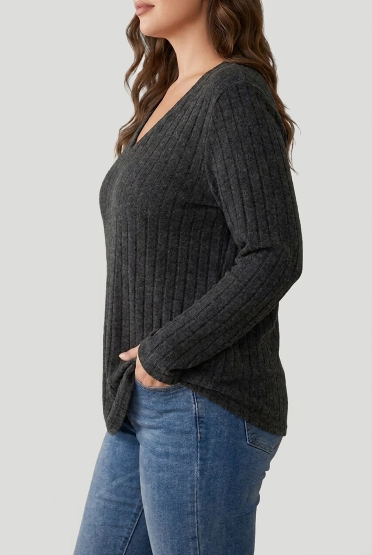 Comfortabele dames strickpullover met V-ausschnitt voor warme herfstdagen. 2