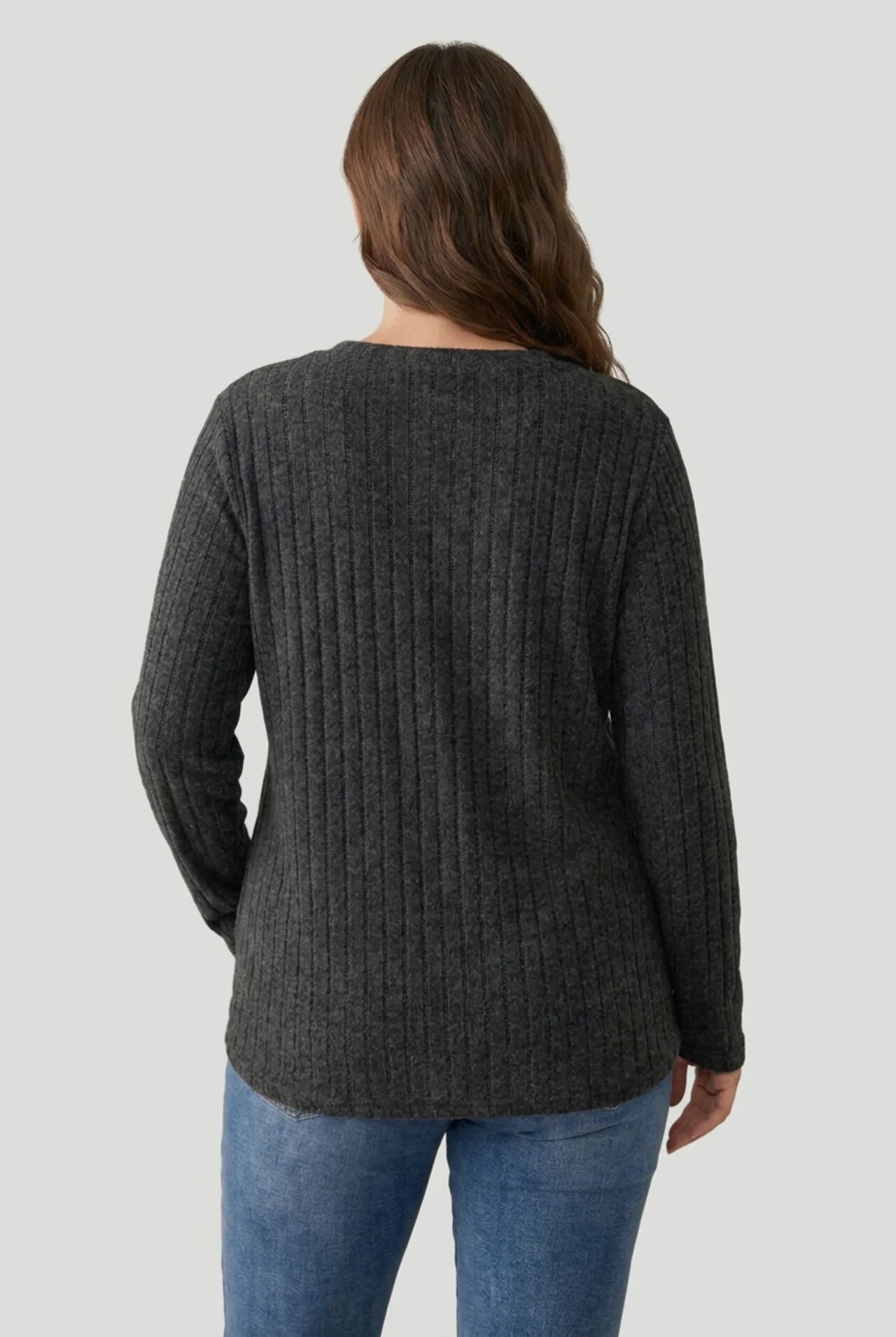 Comfortabele dames strickpullover met V-ausschnitt voor warme herfstdagen. 3