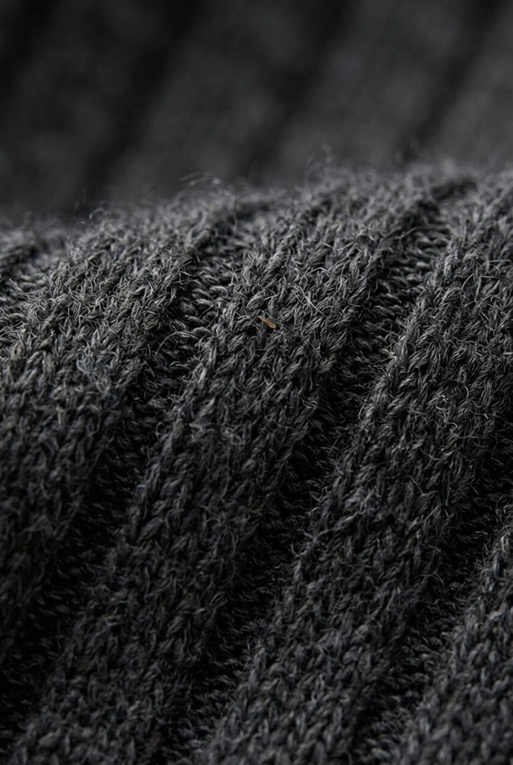 Comfortabele dames strickpullover met V-ausschnitt voor warme herfstdagen. 4