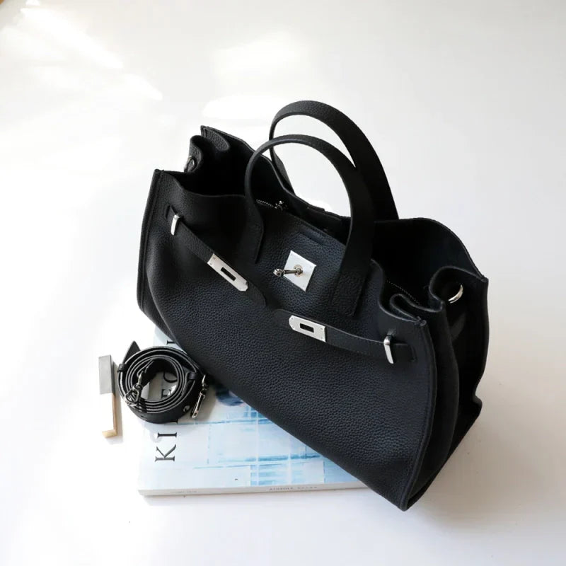 Handtas Zwart elegant en ruim 13