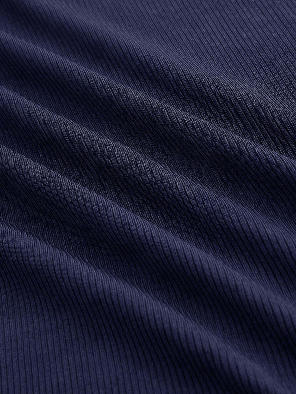 Eleanor jumpsuit met V-hals en wijde pijpen in verschillende kleuren. 21