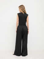 Eleanor jumpsuit met V-hals en wijde pijpen in verschillende kleuren. 6
