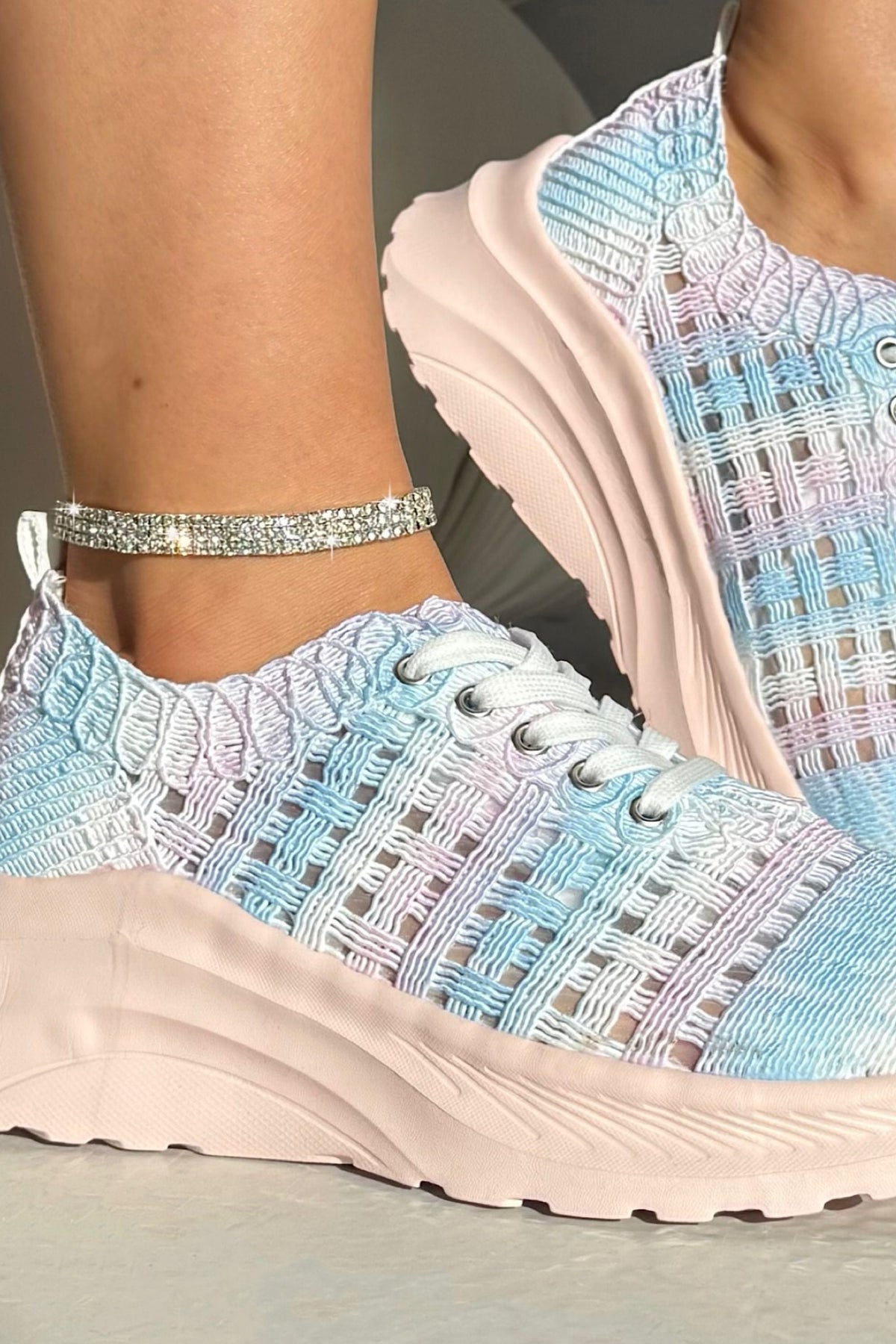 Comfortabele Flex Cloud Knit trainers met ademende mesh bovenkant. 2