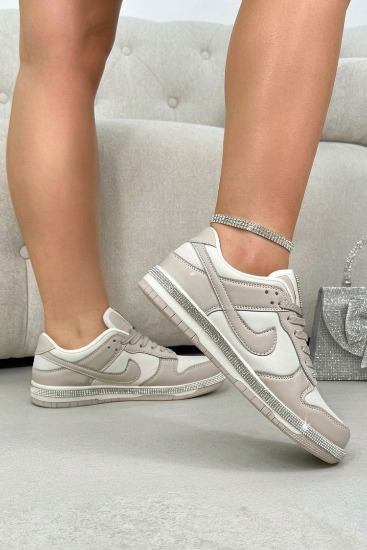 Kristallen Trim Sportieve Sneakers Slanke Editie in Beige 2