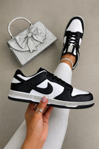 Kristallen Trim Sportieve Sneakers Slanke Editie in Zwart
