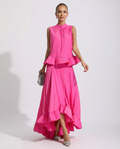Mona twee-delig maxi set met rimpelrok in roze.