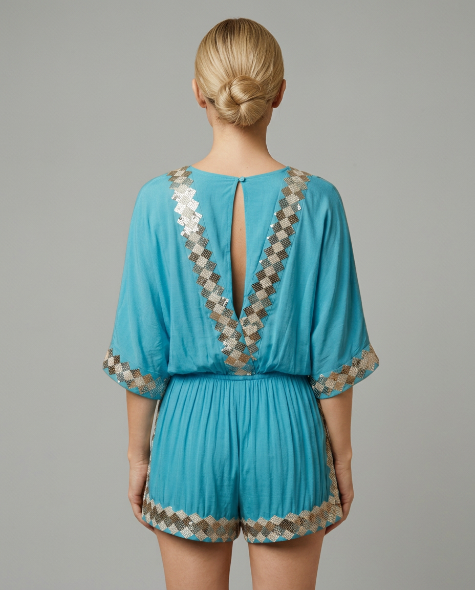Elegante V-hals playsuit met korte mouwen en embellishments. 2