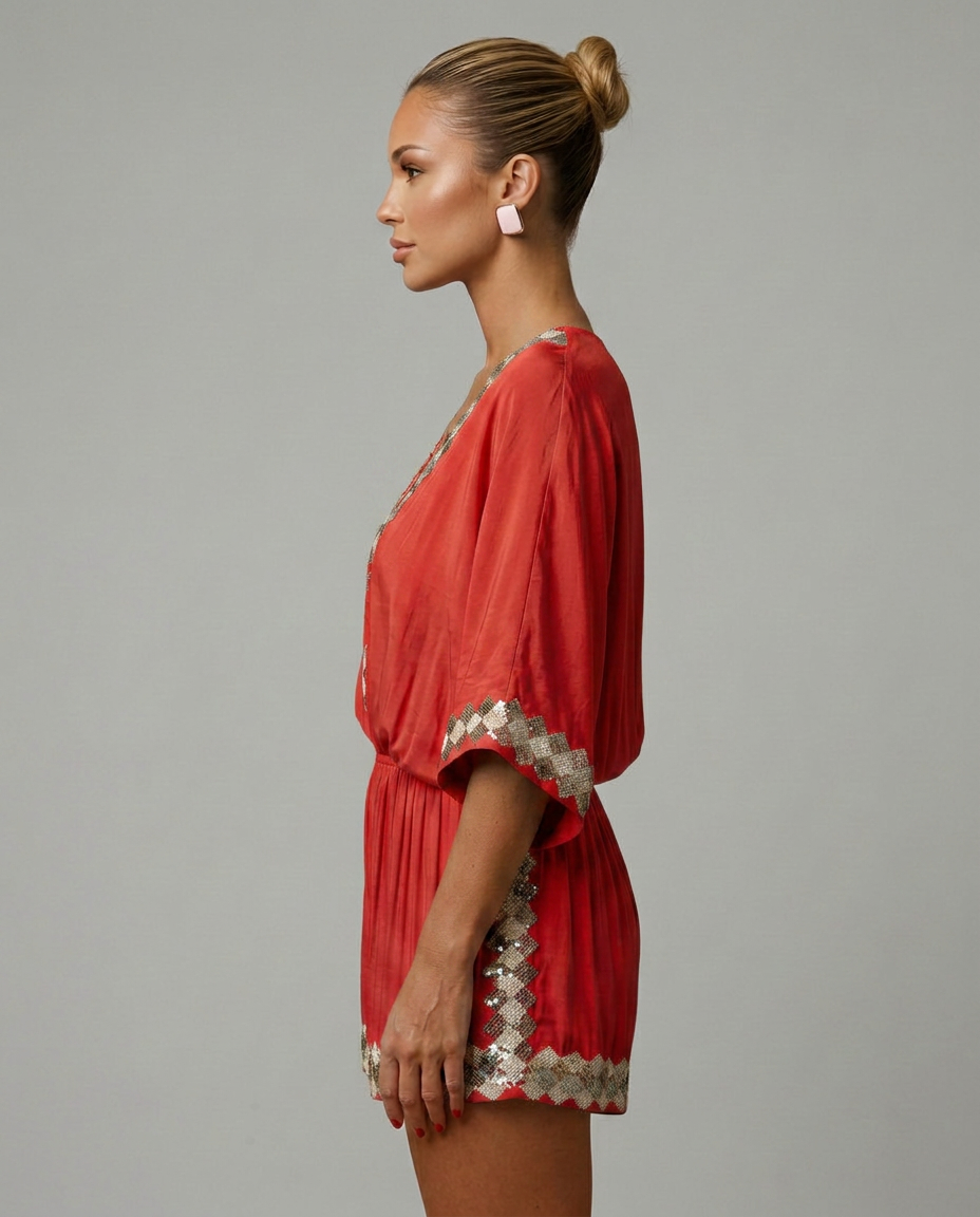Elegante V-hals playsuit met korte mouwen en embellishments. 7
