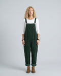 Ora corduroy jumpsuit met verstelbare bandjes in verschillende kleuren.