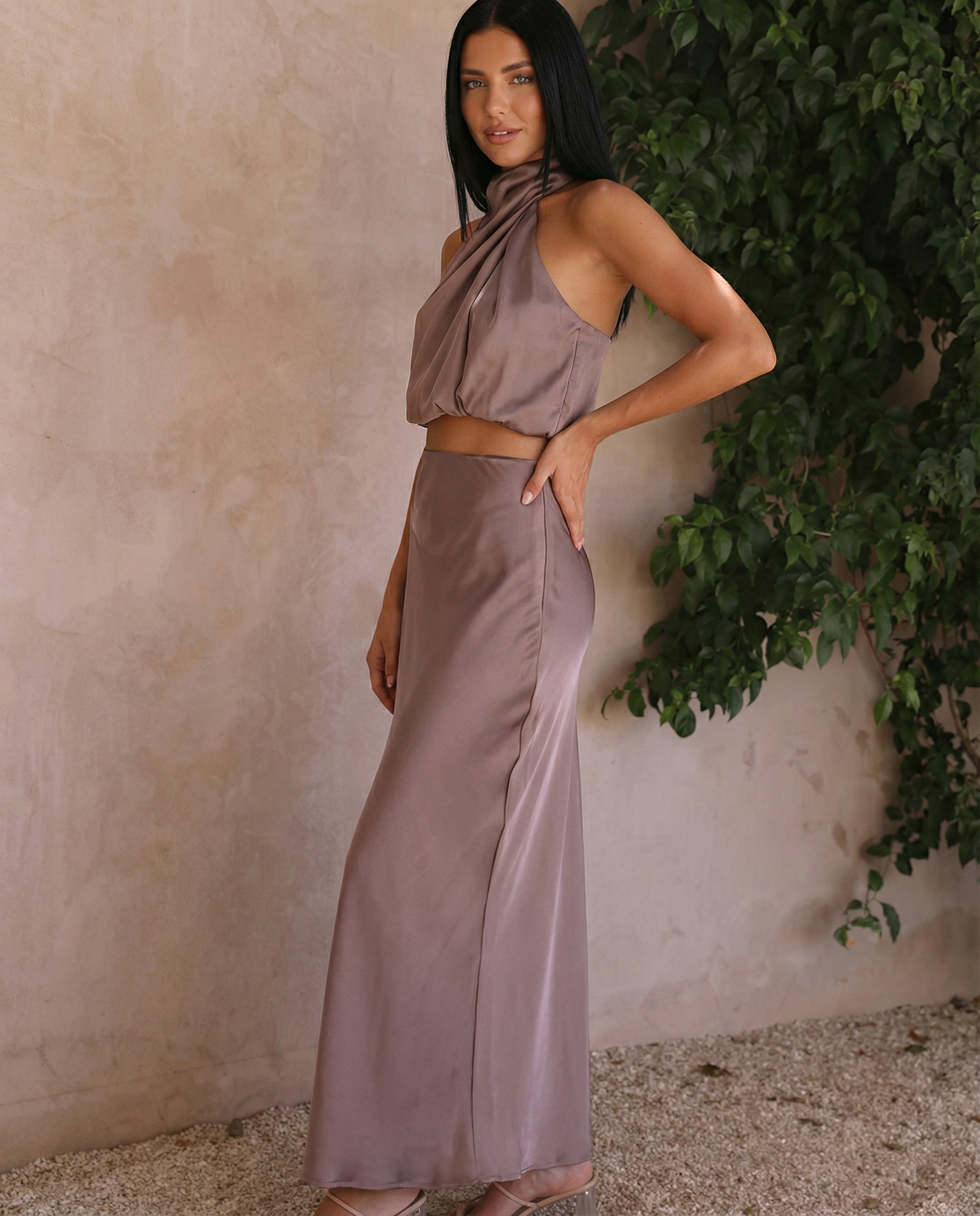 Elegante Polly twee-delige set met haltertop en maxi rok 4