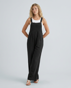 Rachel jumpsuit met wijde pijpen en verstelbare bandjes in zwart 4