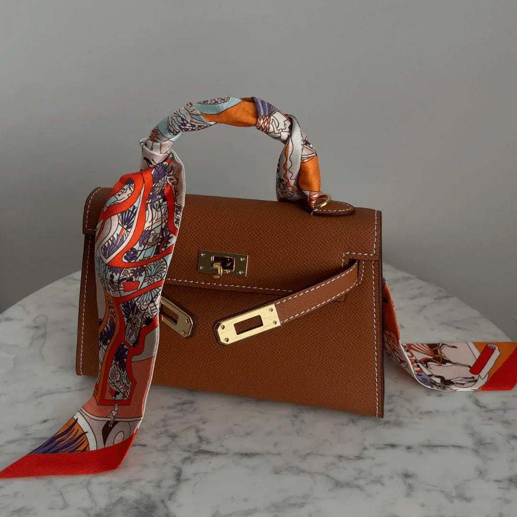 Handtas Zwart van Epsom leer, compact en stijlvol 16