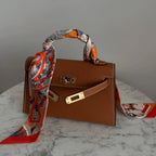 Handtas Zwart van Epsom leer, compact en stijlvol 16