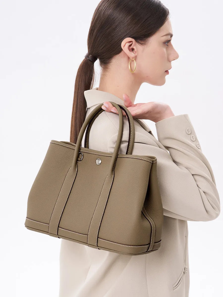 Draagtas Beige met Luxe Details en Ruime Interieur 12