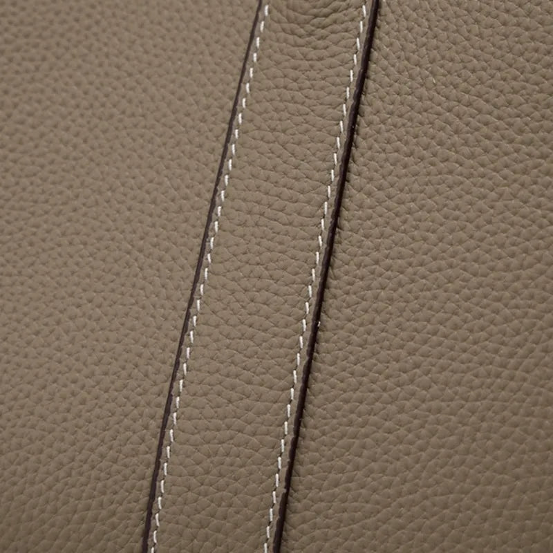 Draagtas Beige met Luxe Details en Ruime Interieur 17