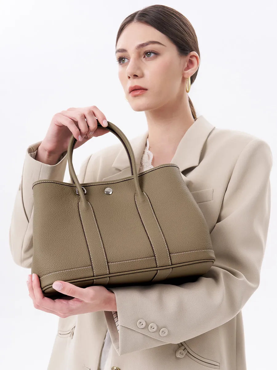 Draagtas Beige met Luxe Details en Ruime Interieur 8