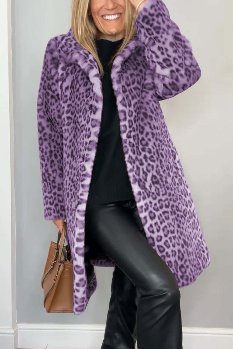 Klassieke dames winterjas met luipaardprint in stijlvol ontwerp. 8