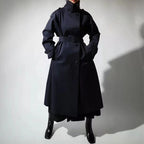 Elegante vrouwen maxi-lengte trenchcoat met hoge opstaande kraag en tailleband