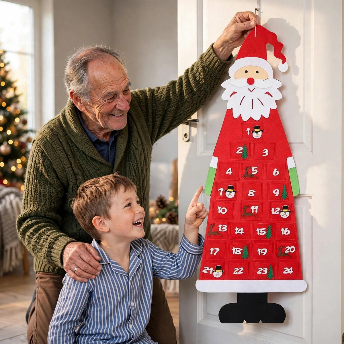 Vilten Kerstman Adventskalender - Herbruikbare Hangkalender met 24 Vakjes