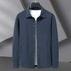 Stijlvolle heren snap front casual jas met klassieke kraag en lange mouwen.