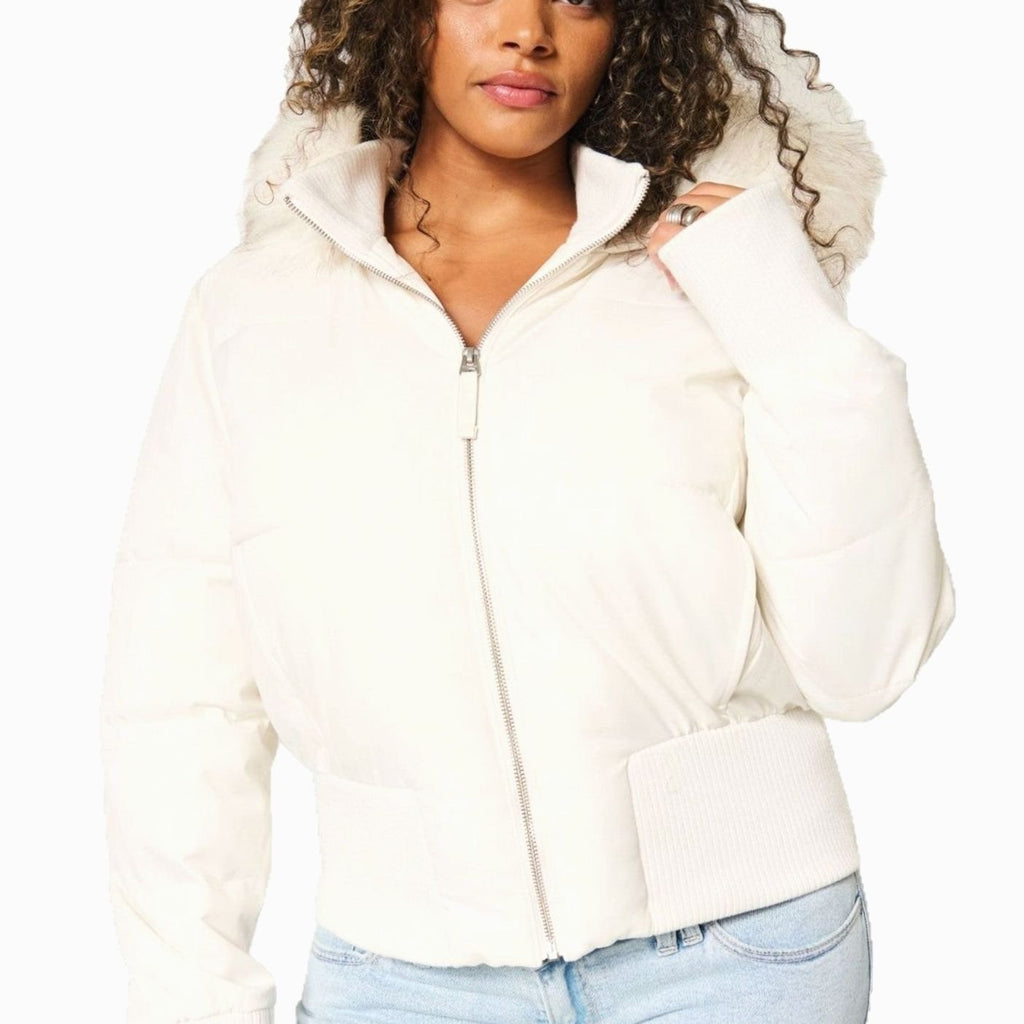 Dames cropped puffer jacket met faux-fur capuchon 9