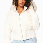 Dames cropped puffer jacket met faux-fur capuchon 9