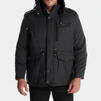 Hooded cargo jacket voor mannen met militaire stijl en functionaliteit.