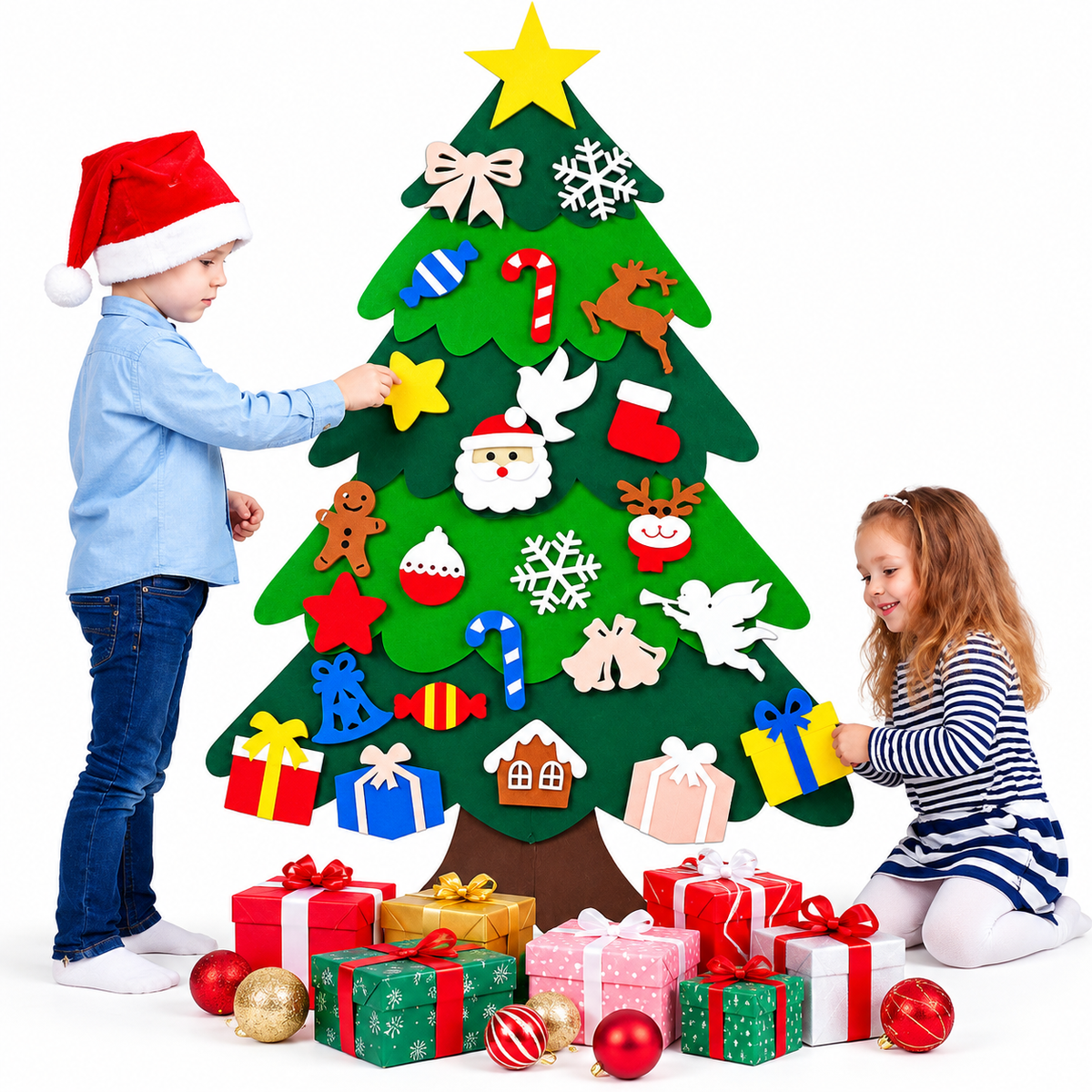 Kerstboom in vilt voor kinderen om creatief te versieren. 15