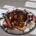 Kerstmagische ronde mat met gnomen en cadeaus - gequilteerde feestelijke huismat 6