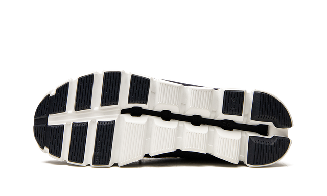 On Running Cloud 5 sneaker in modern ontwerp