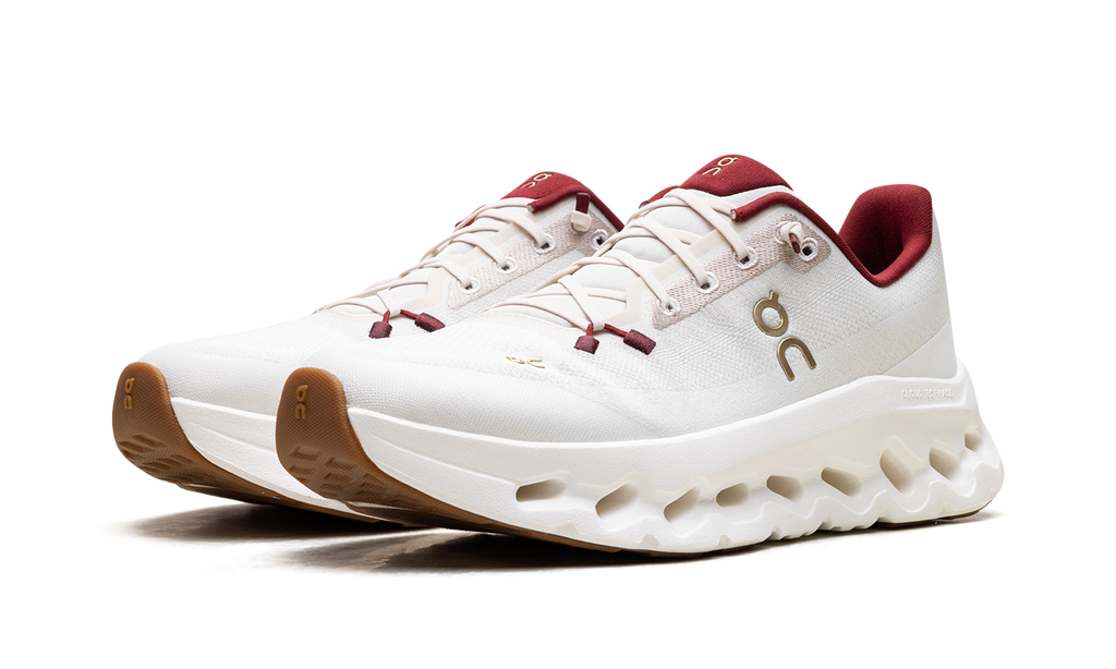 On Running Cloudtilt Perl Ivory elegante hardloopschoenen