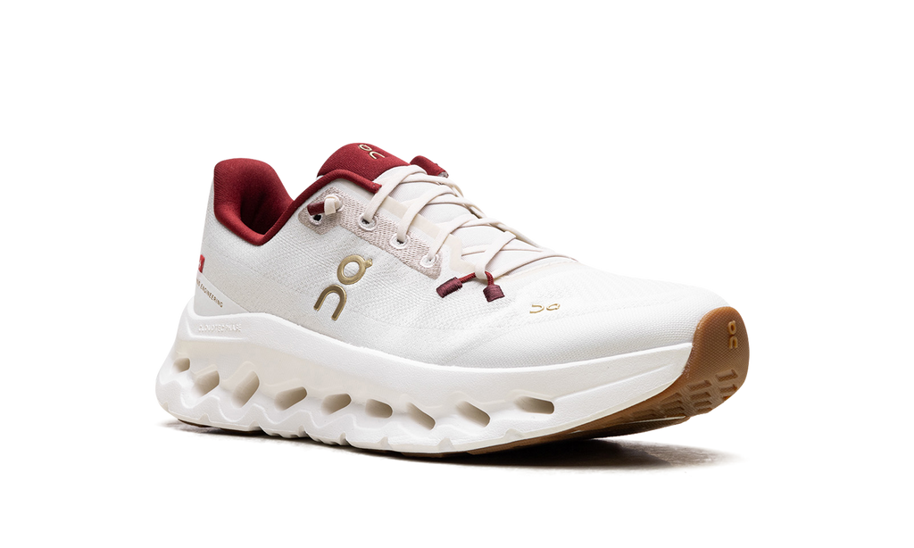 On Running Cloudtilt Perl Ivory elegante hardloopschoenen